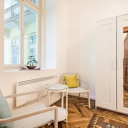 Krudy Gyula Stunning Fancy Downtown Spot With 2 Br Apartament