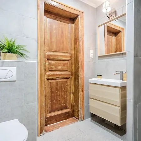 Krudy Gyula Stunning Fancy Downtown Spot With 2 Br Apartament Budapesta