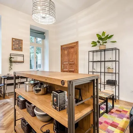 Krudy Gyula Stunning Fancy Downtown Spot With 2 Br Apartament *