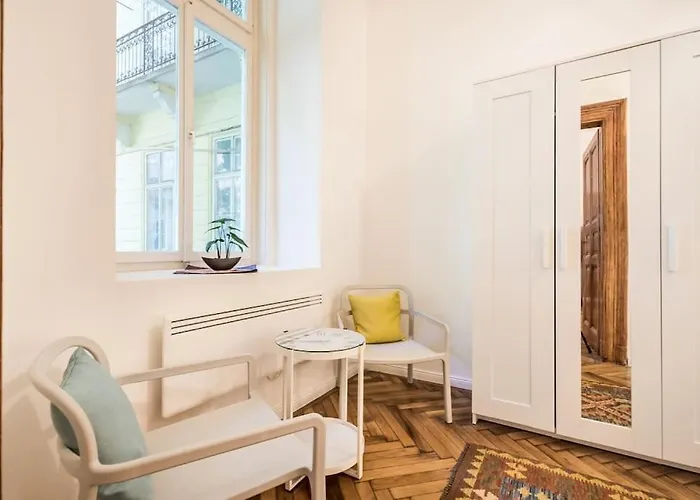 Krudy Gyula Stunning Fancy Downtown Spot With 2 Br Apartmán