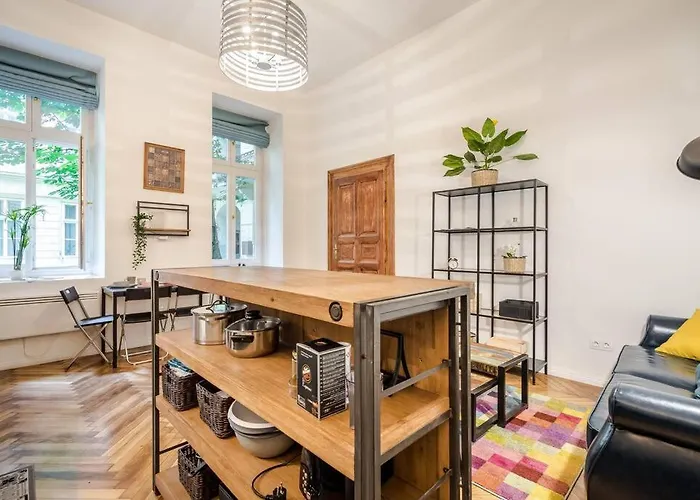 Krudy Gyula Stunning Fancy Downtown Spot With 2 Br Apartmán *